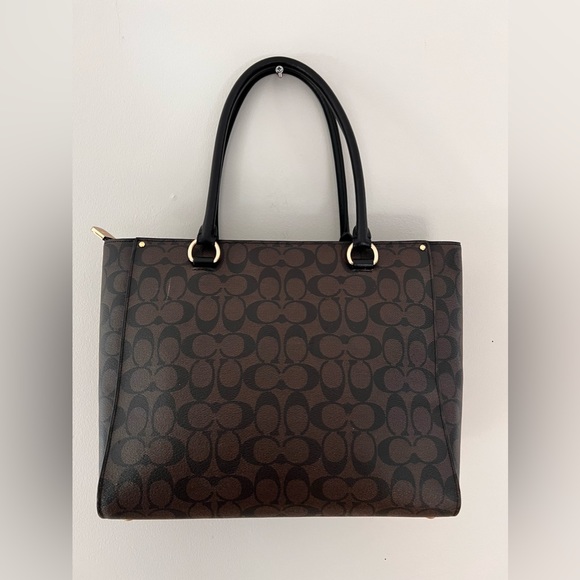 Coach Avary Tote In Signature Canvas  Handbag - Picture 3 of 15